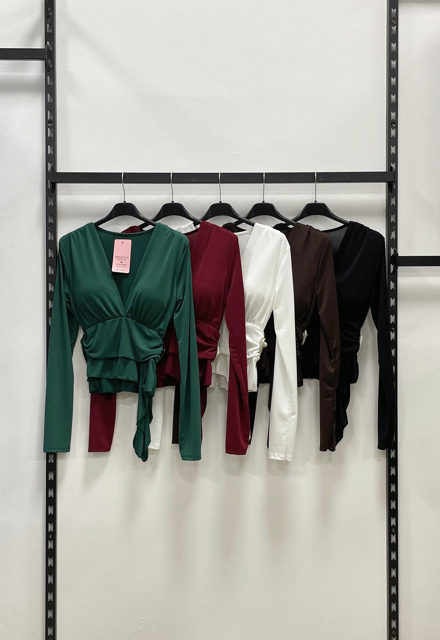 TOP A MANICHE LUNGHE A COLLO V