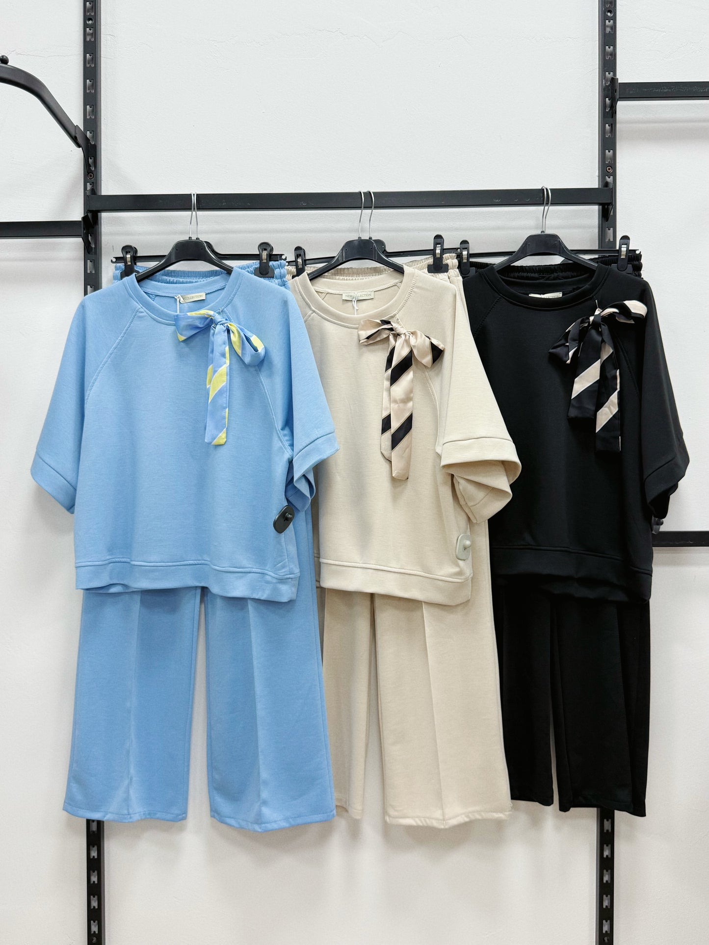 TUTA COMPLETA T-SHIRT E PANTALONE A PALAZZO