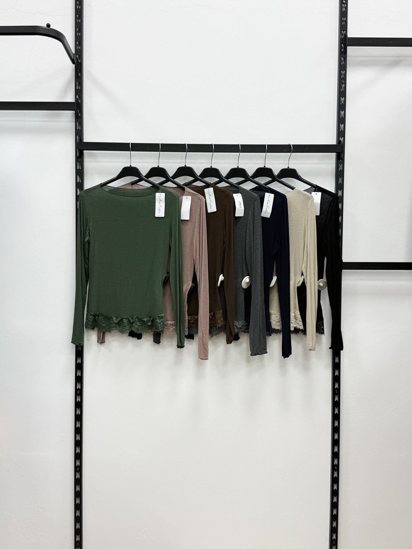 MAGLIETTA A MANICHE LUNGHE DI CASHMERE