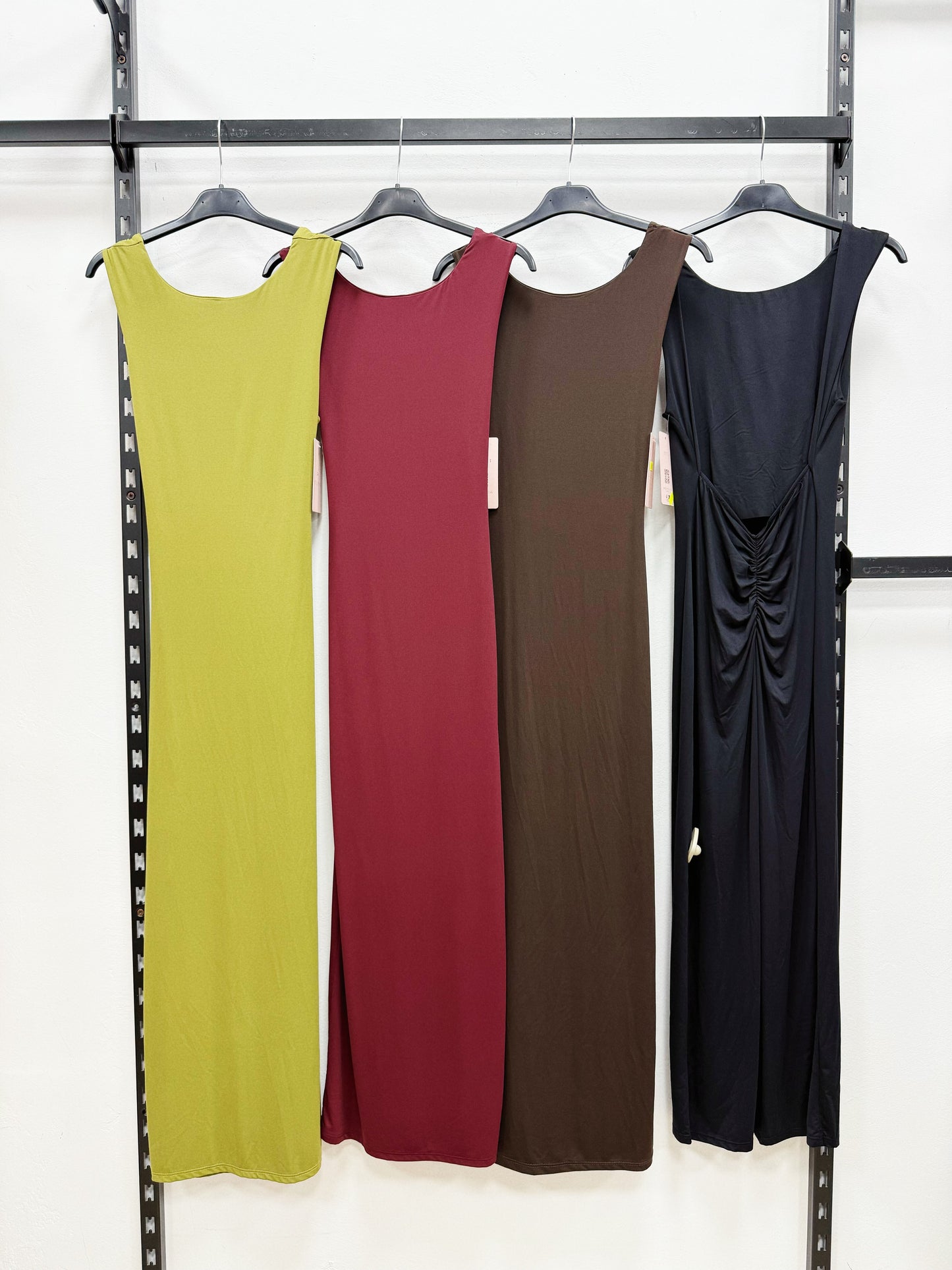 VESTITO LUNGO A SCHIENA SCOPERTA