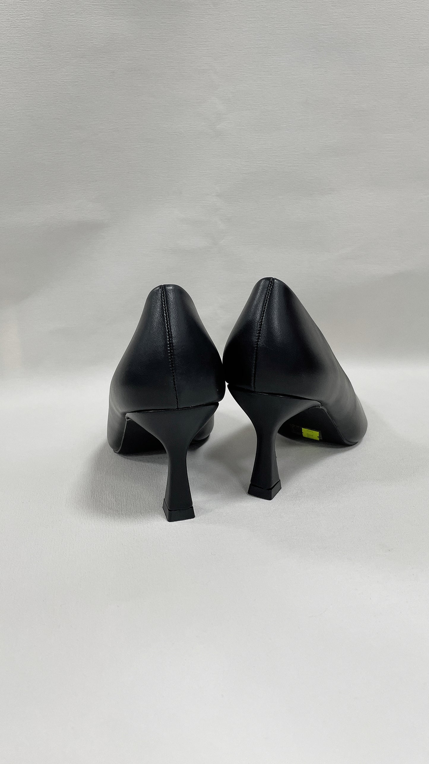 DÉCOLLETÉ NERO