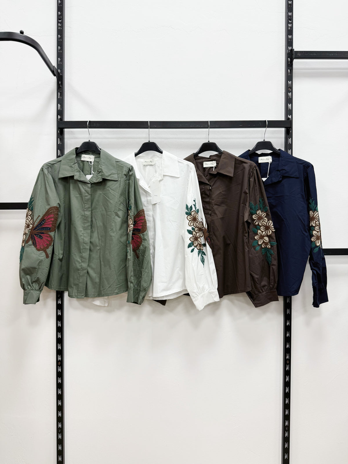 CAMICIA COTONE CON MANICHE RICAMATI