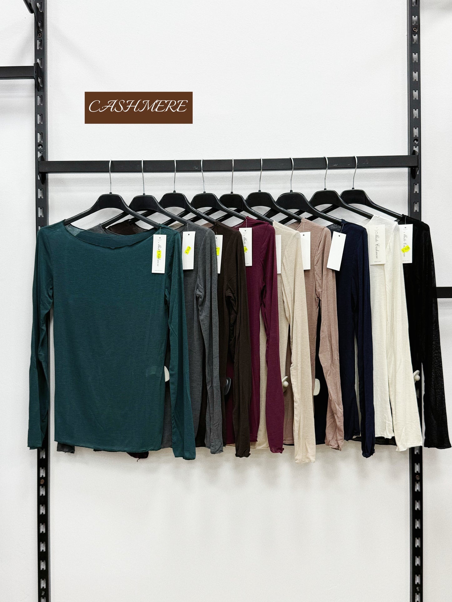 MAGLIETTA A MANICHE LUNGHE DI CASHMERE