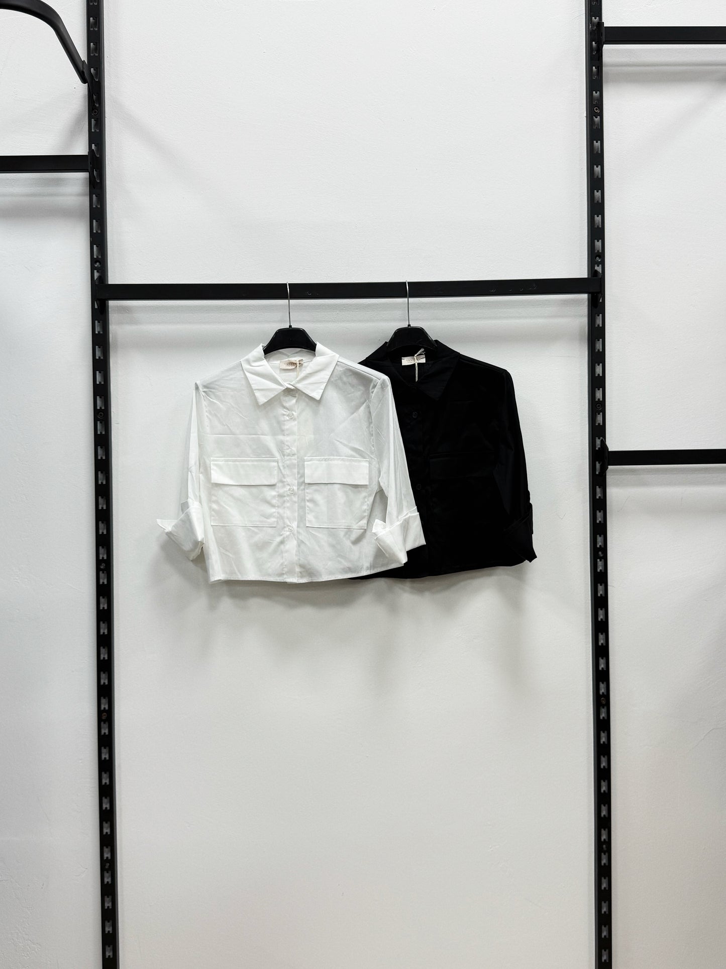 CAMICIA DI COTONE CORTA CON TASCHE