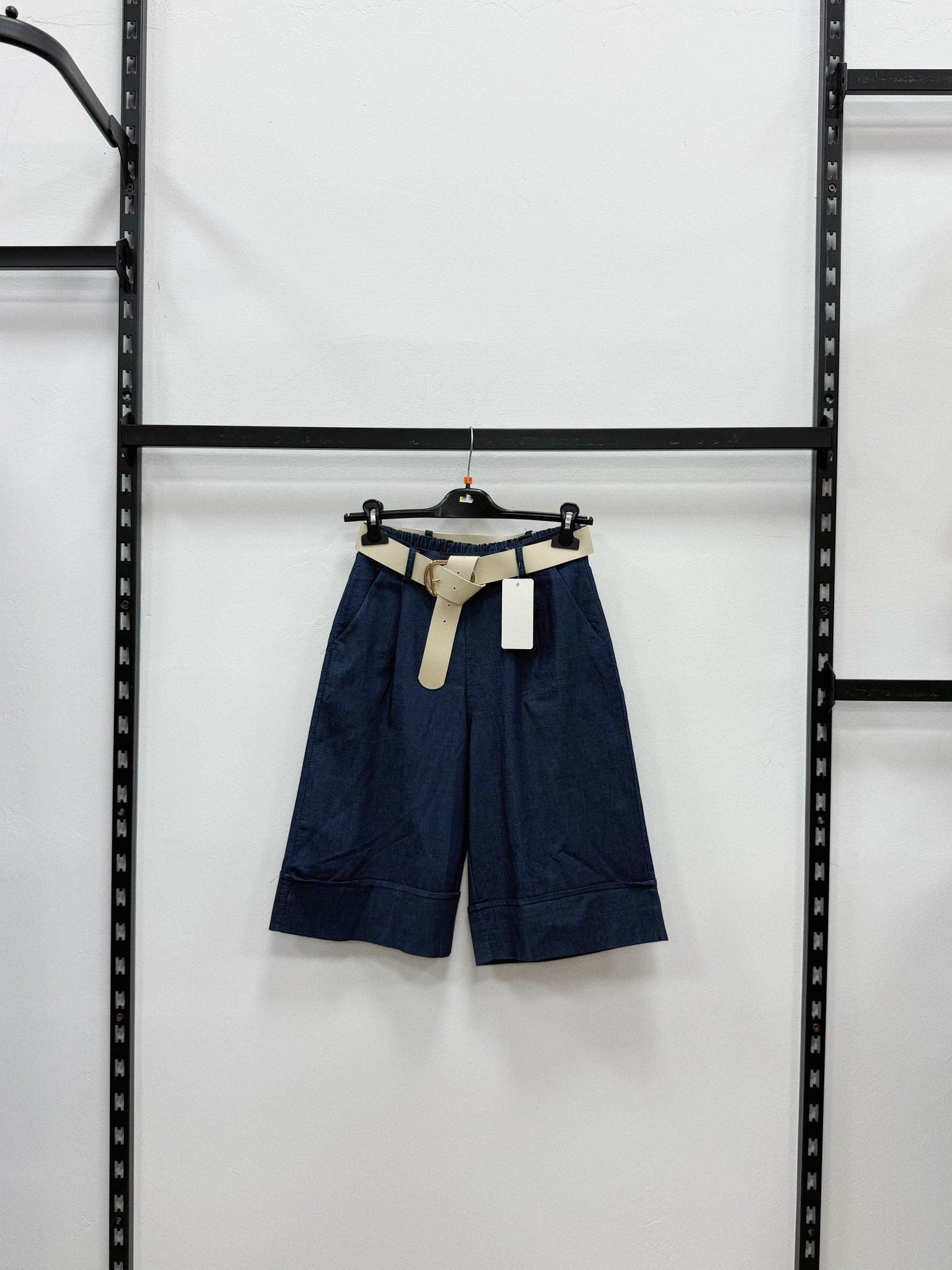 BERMUDA DI JEANS LEGGERO