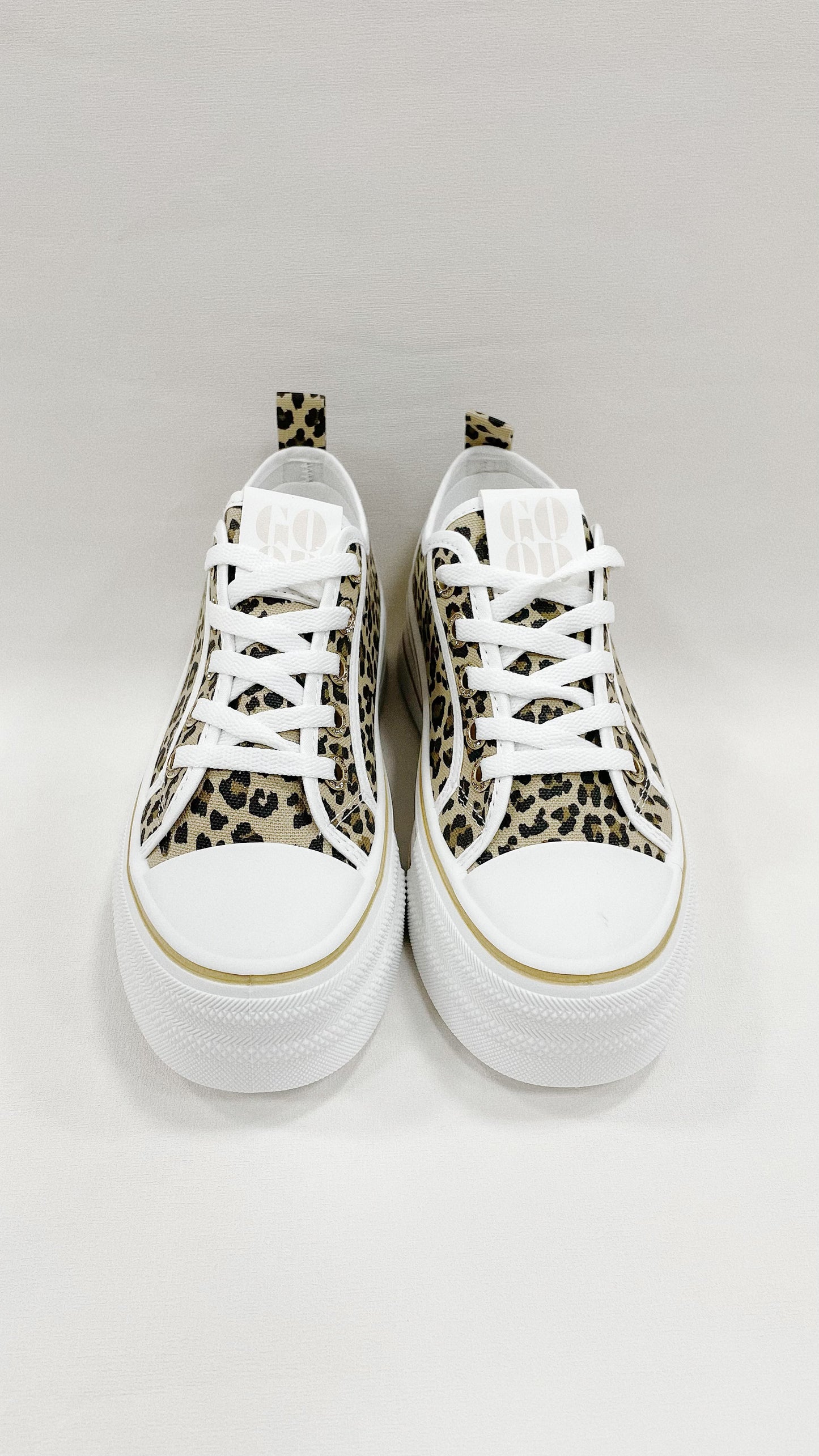 Leopard sneaker