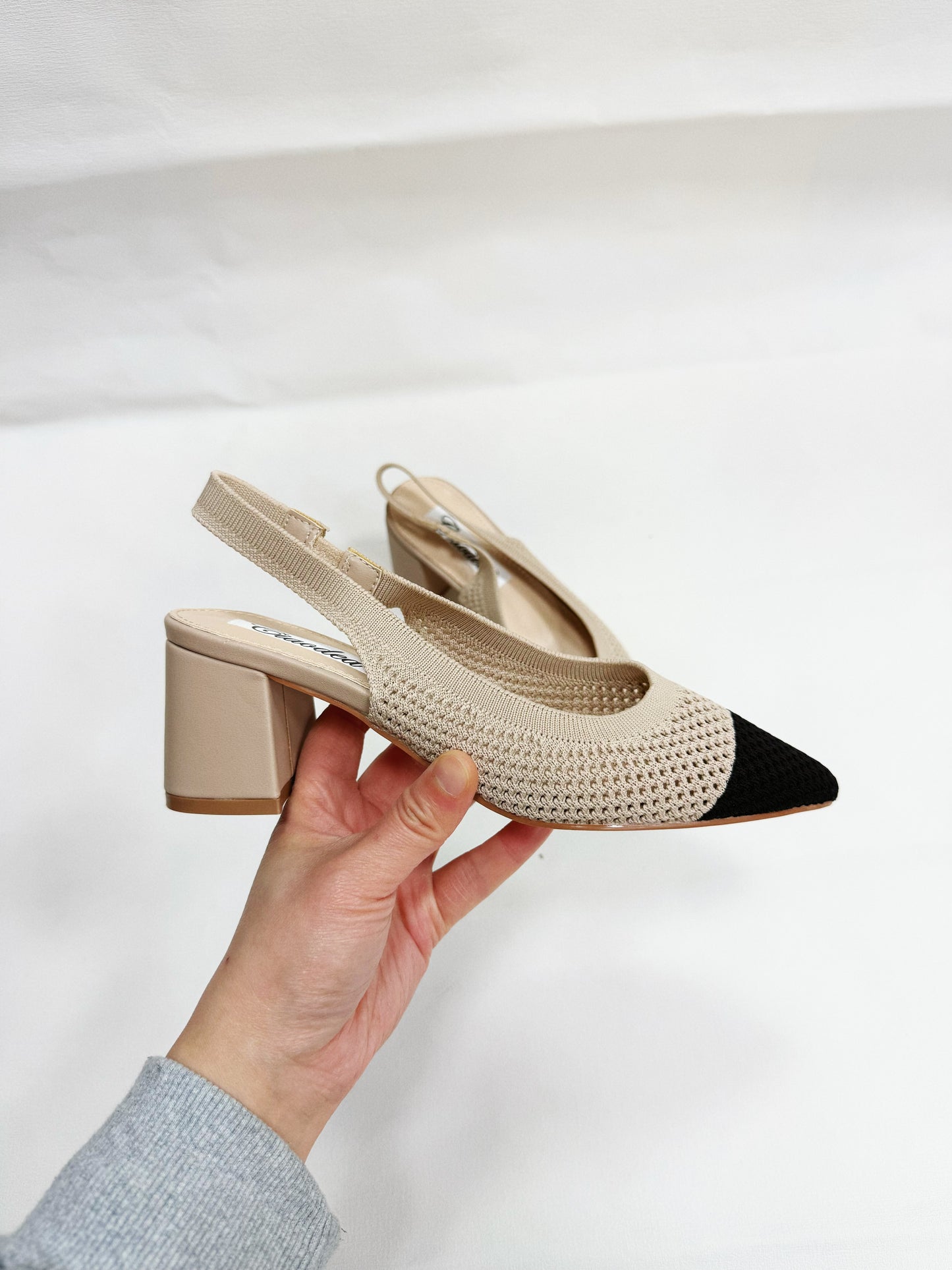 DÉCOLLETÉ STYLE CHANEL