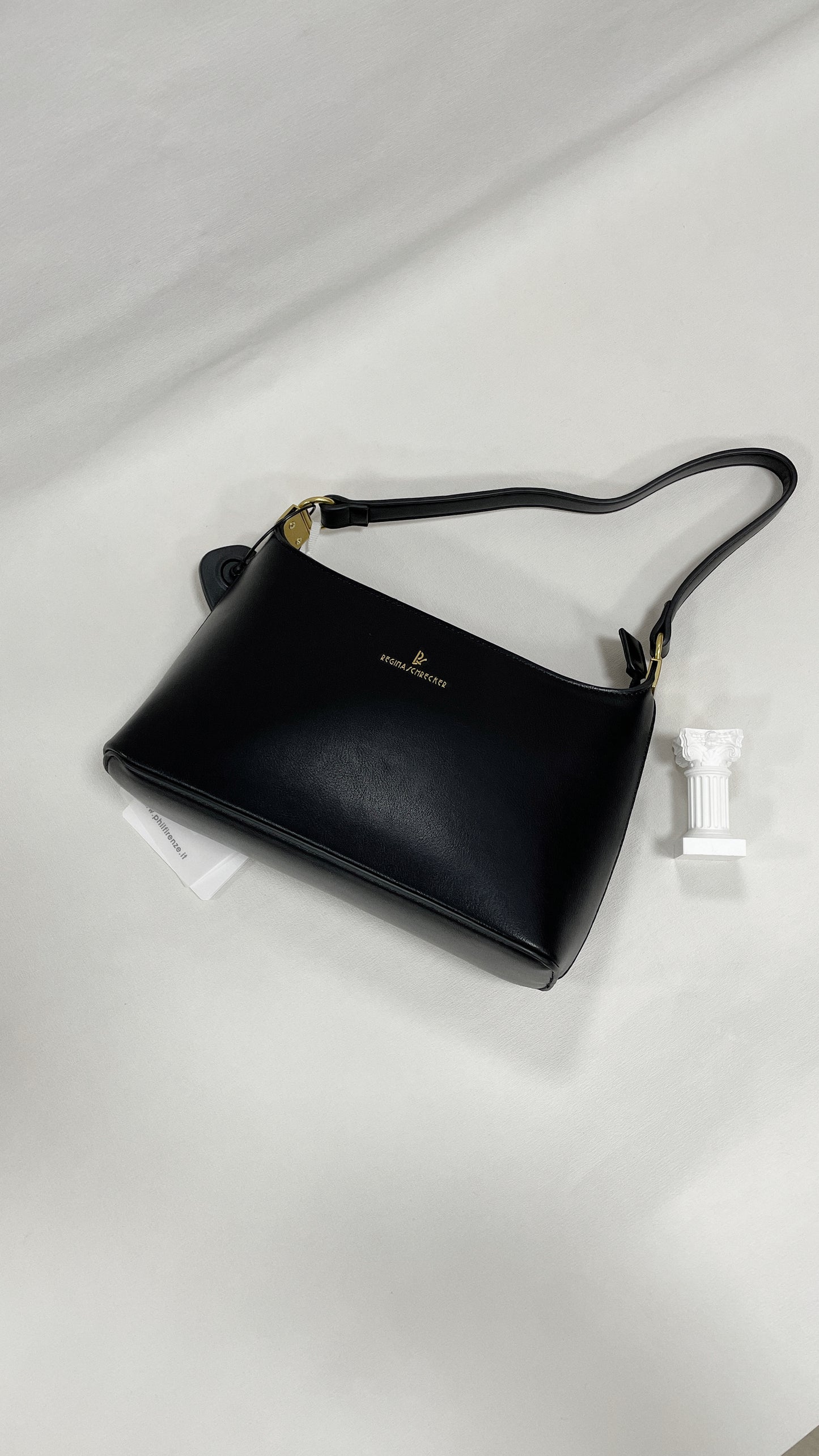 BORSA IRENA