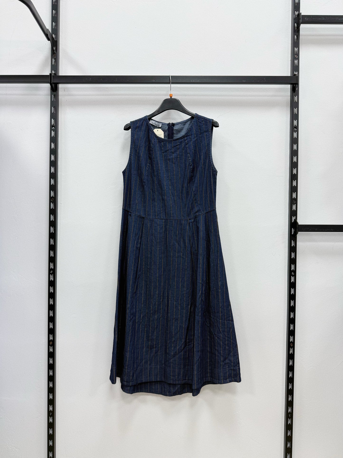 VESTITO DI JEANS A RIGHE MARRONE SMANICATE