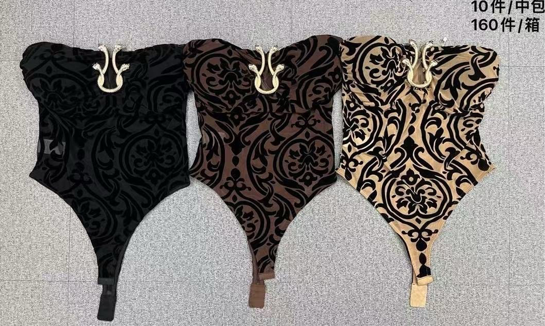 BODY RICAMATO IN VELLUTO