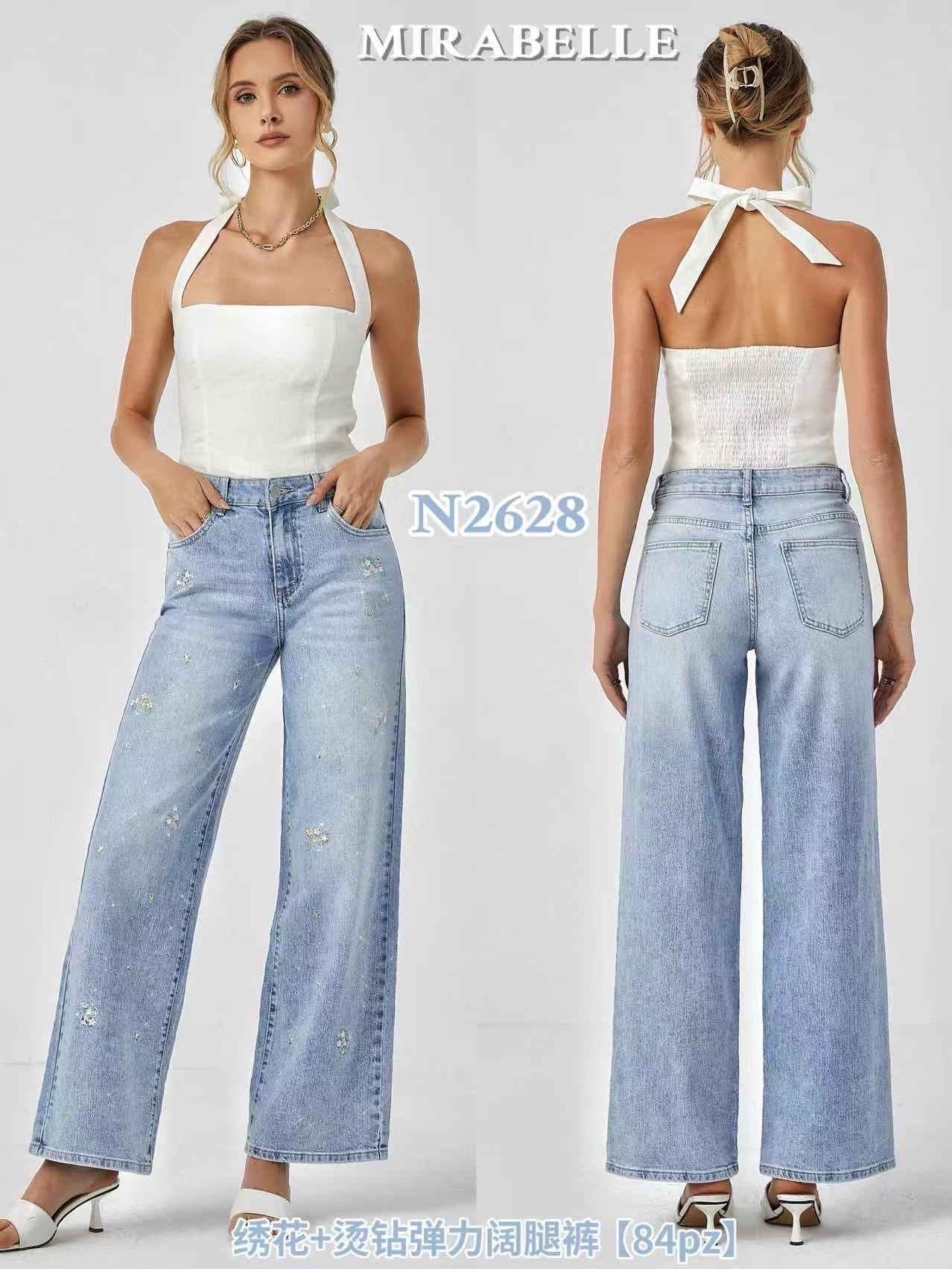 Jeans with flower embroidery
