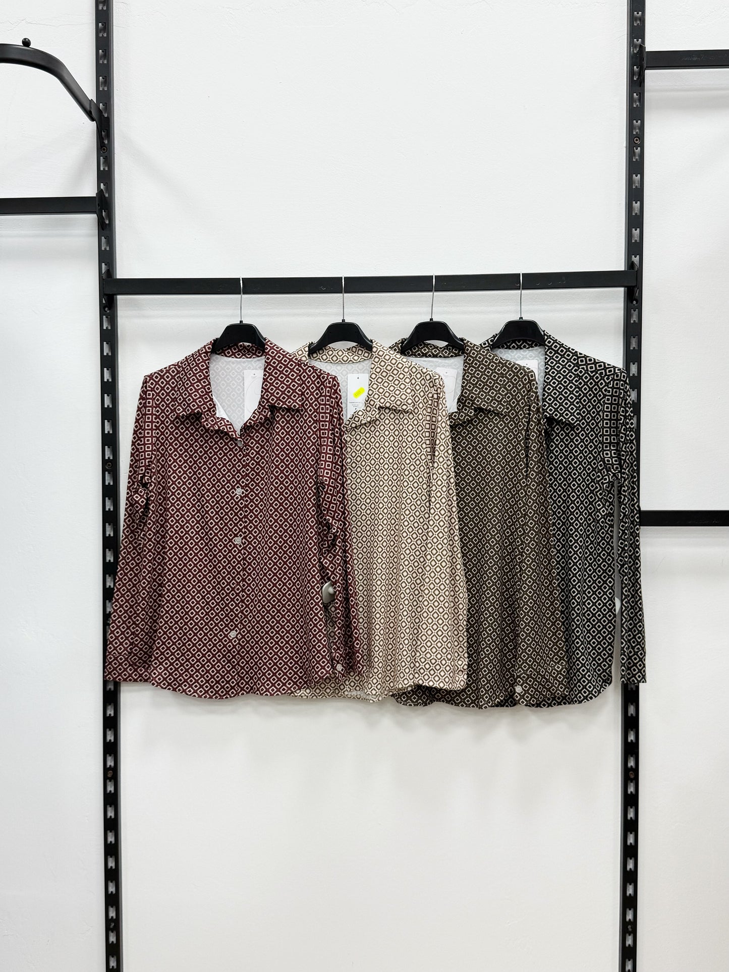 CAMICIA A FANTASIA DI TESSUTO SUPER MORBIDA E BELLA CALDA