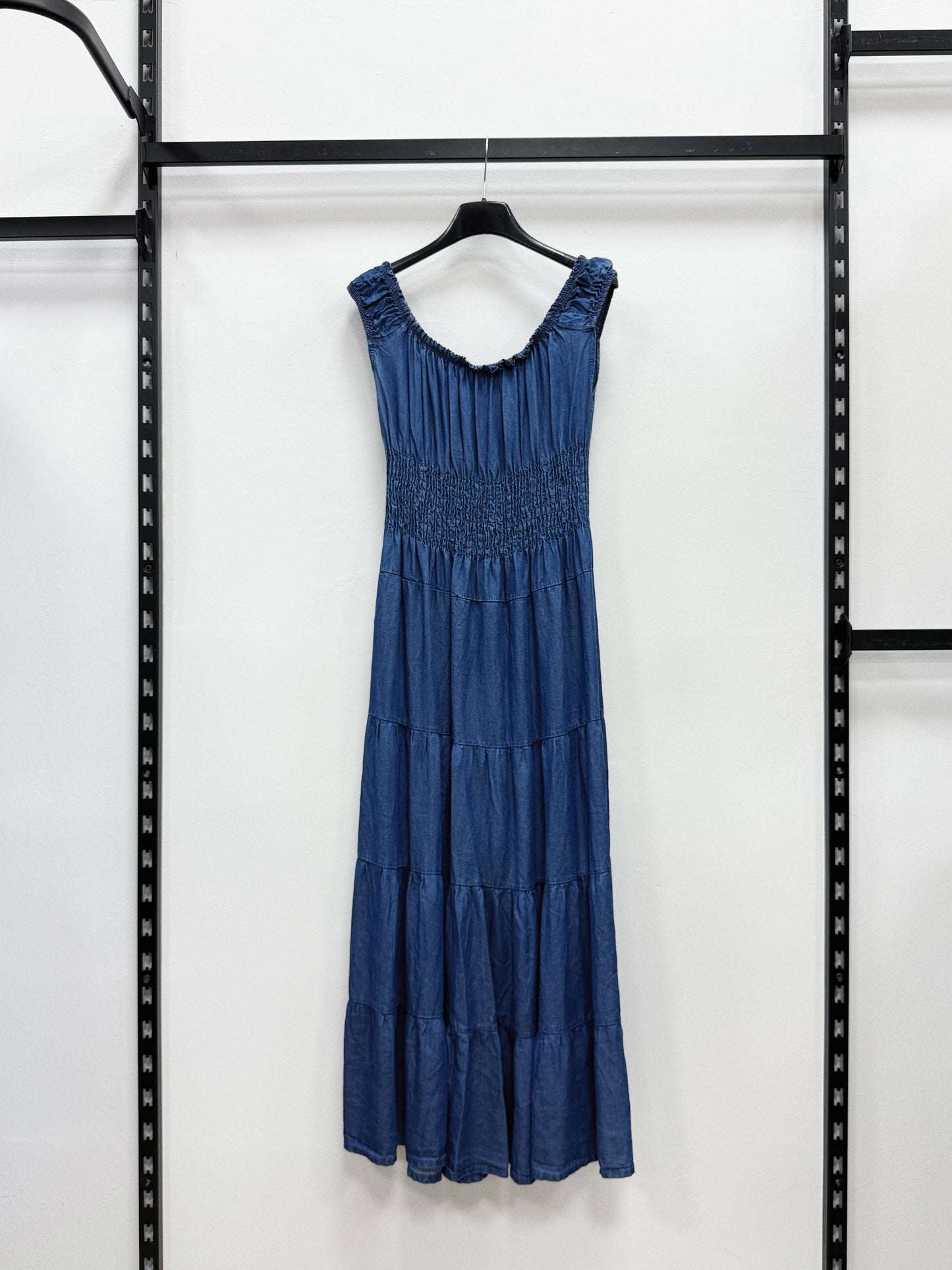 VESTITO LUNGO DI JEANS A SCOLLO ROTONDA LA FASCIA IN VITA A ELASTICO