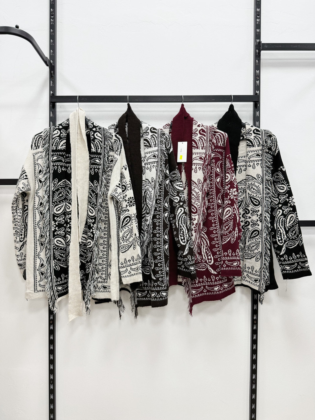 KIMONO DI LANA GROSSA CON DISEGNI CON CINTURA