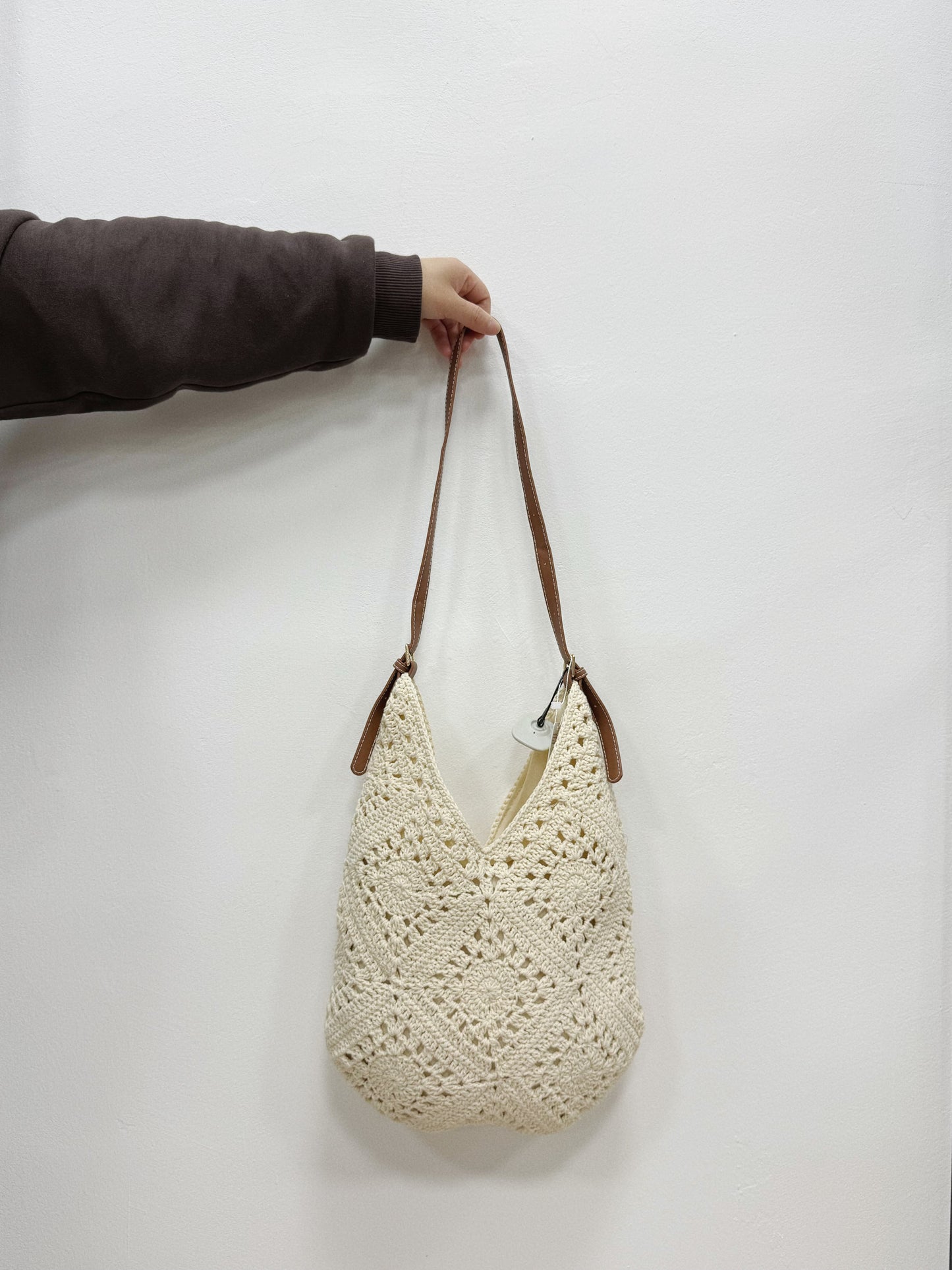 BORSA DI PAGLIA INTRECCIATA A MANO