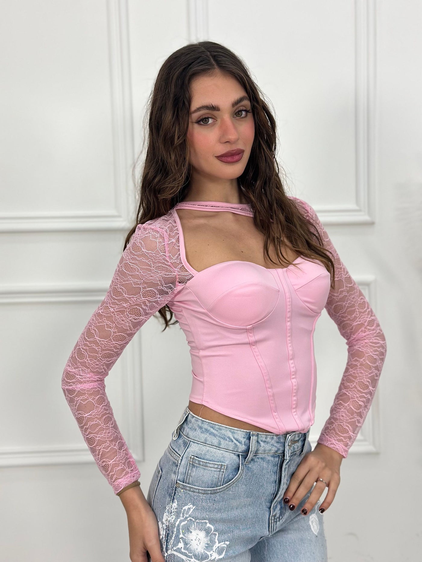 TOP SCOPERTO CON PIZZO