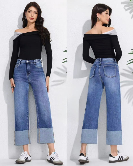 JEANS A GAMBE LARGHE CON SVOLTE
