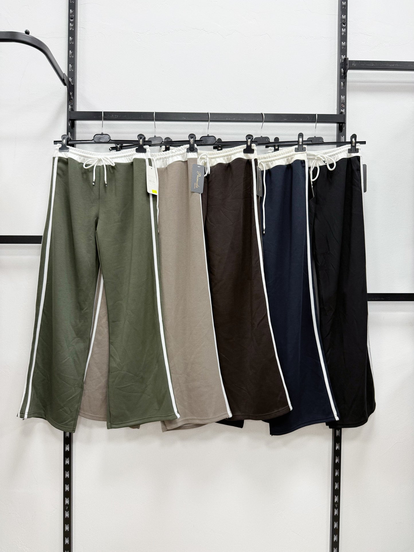 PANTALONE DI TUTA A PALAUCON STRISCE LATERALI