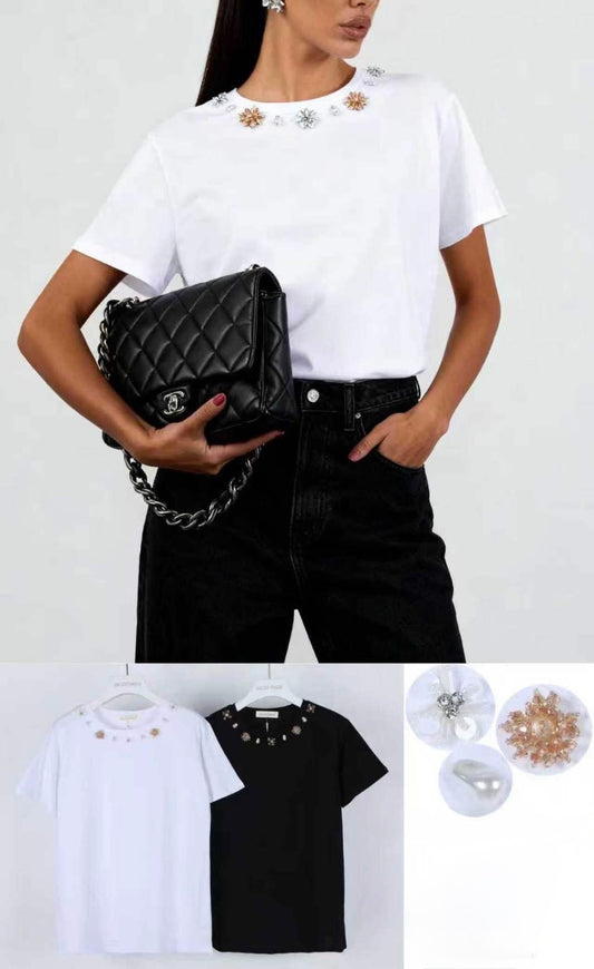 T-SHIRT A GIROCOLLO CON ZIRCONI E PERLINE