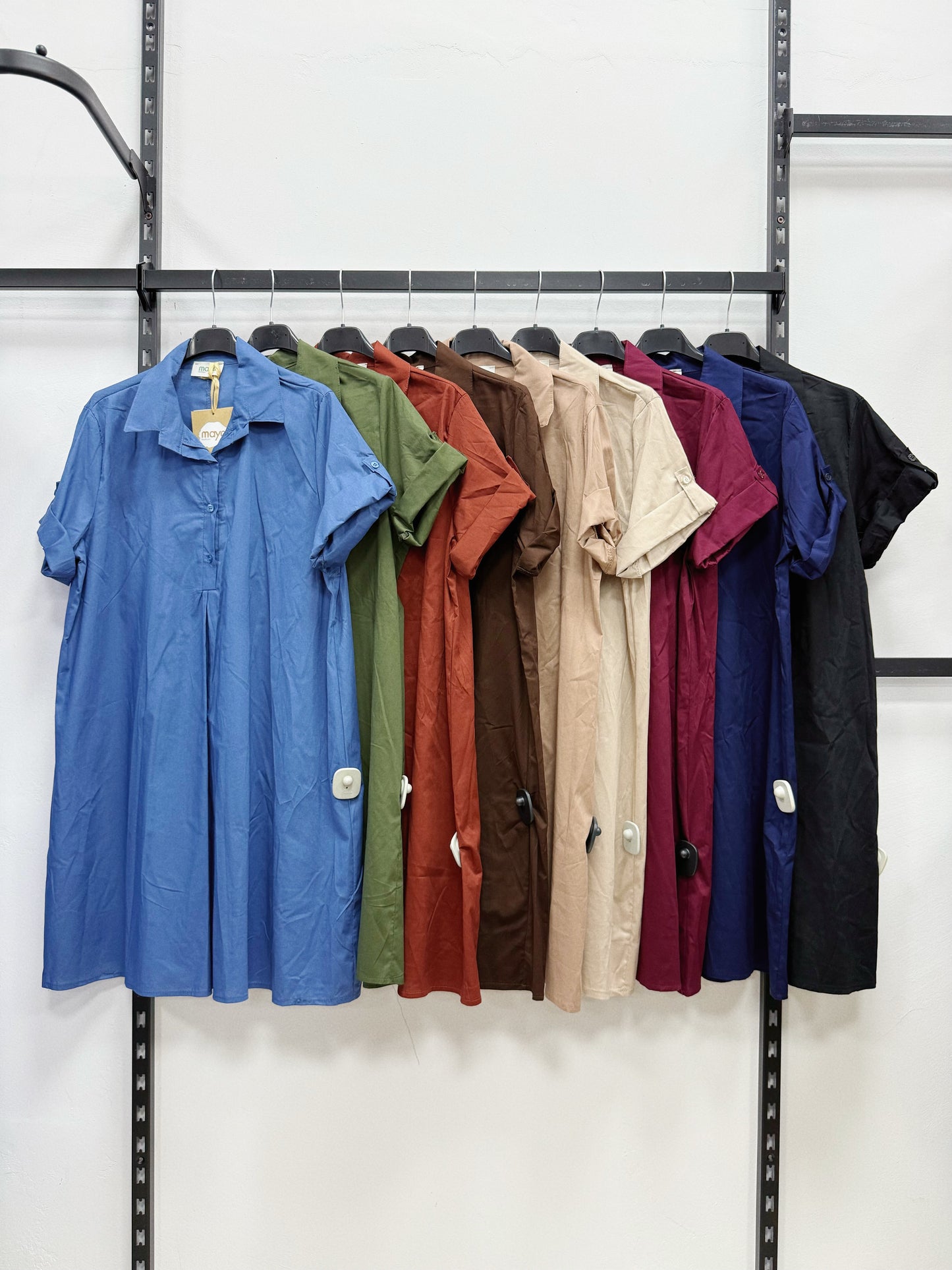 VESTITO CORTO A COLLETTO A MANICHE CORTE 100 DI COTONE