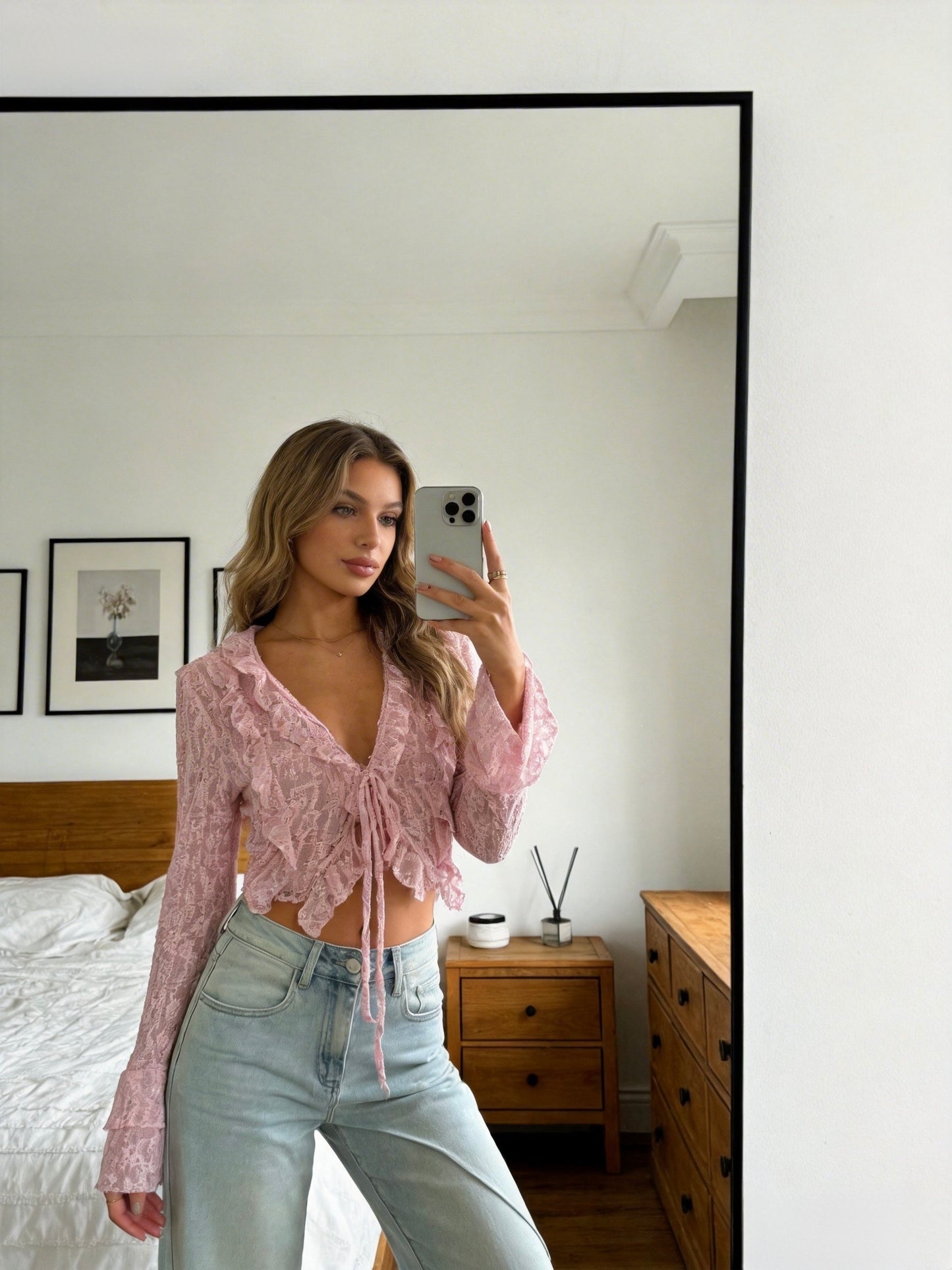 CARDIGAN CORTO IN PIZZO A MANICHE LUNGHE A VOLANT