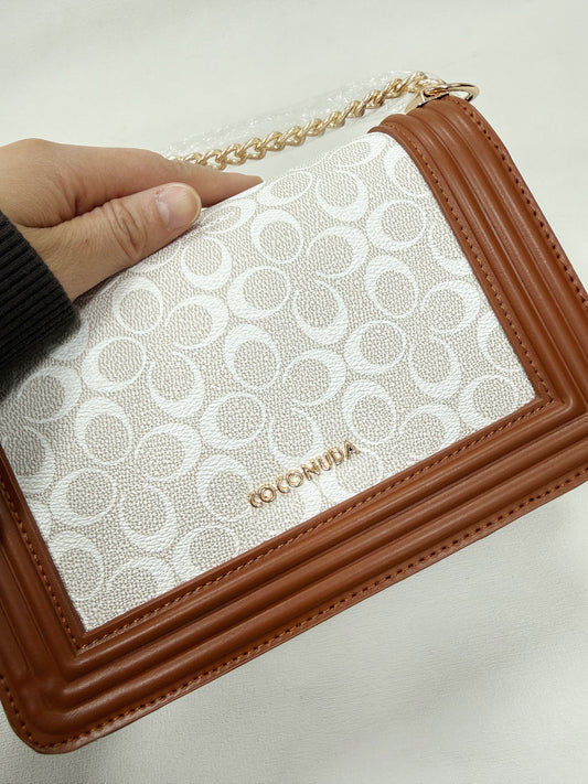 BORSA COCONUDA A TRACOLLA