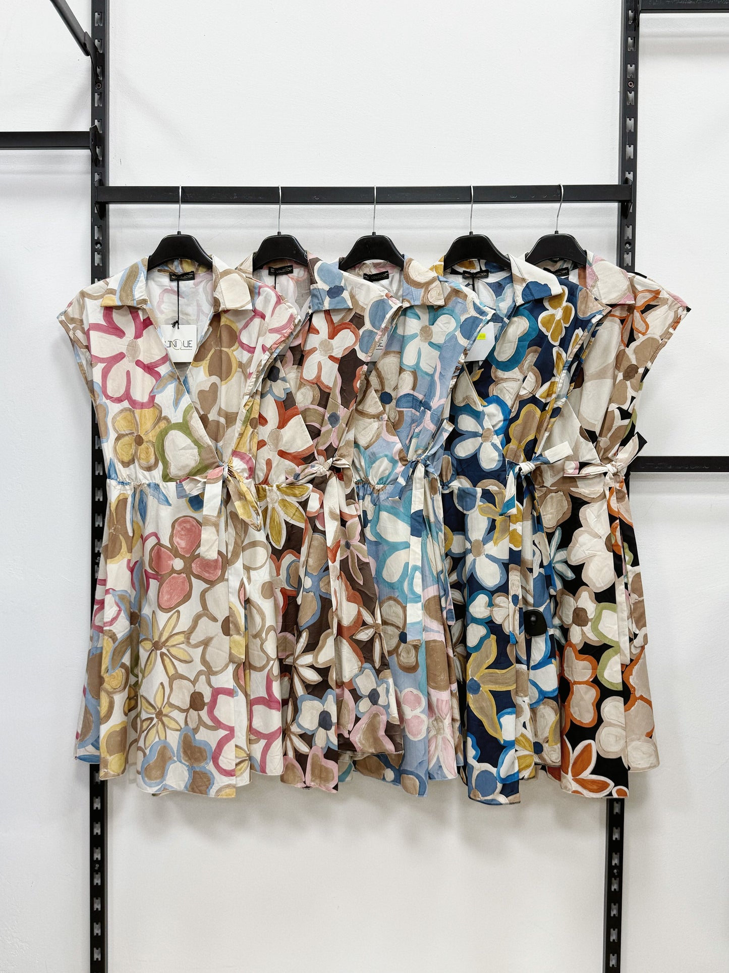 VESTITO A FLOREALE SCOLLO V 100% DI COTONE