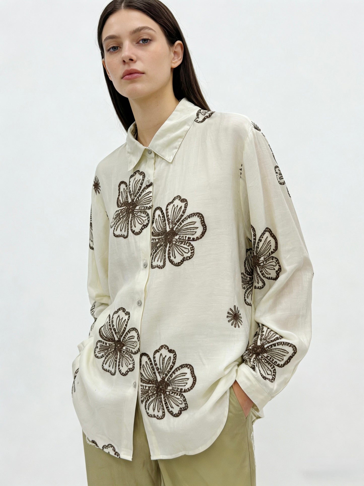CAMICIA RICAMATA FIORI A MANICHE LUNGHE