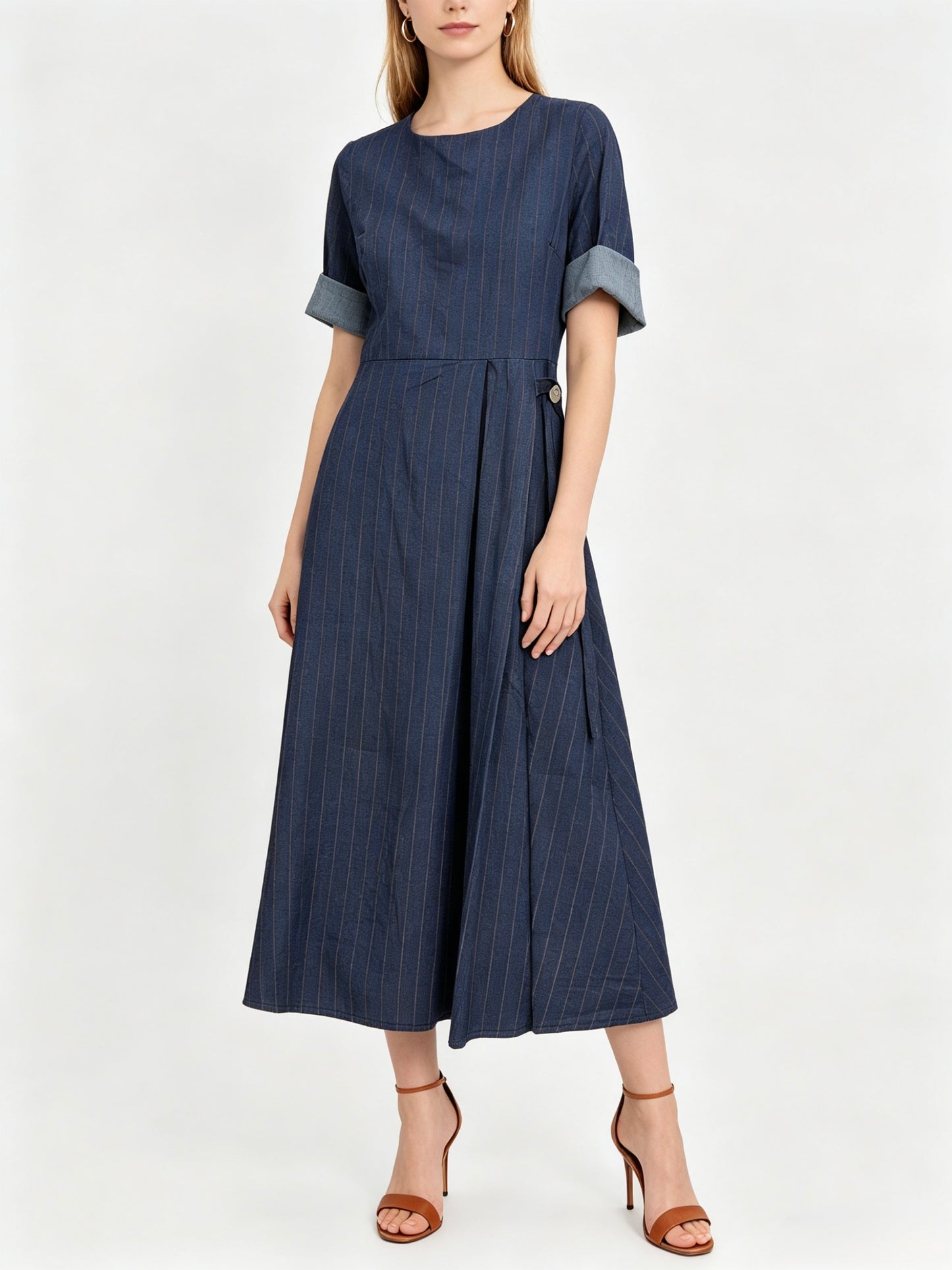 VESTITO LUNGO A RIGHE MARRONE A MANICHE CORTE