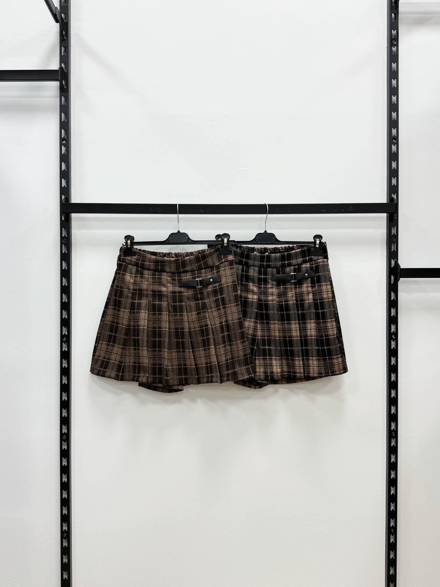 GONNA A PANTALONCINO A SCACCHI IN PANNO