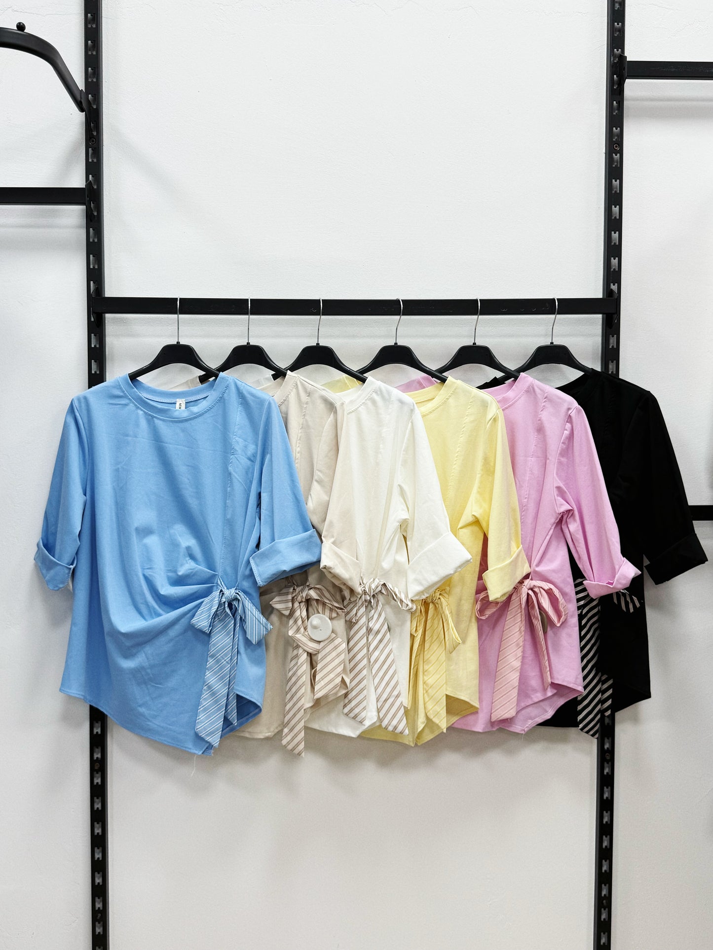 MAGLIETTA DI COTONE A MANICHE 3/4 DI LATO LACCIATO