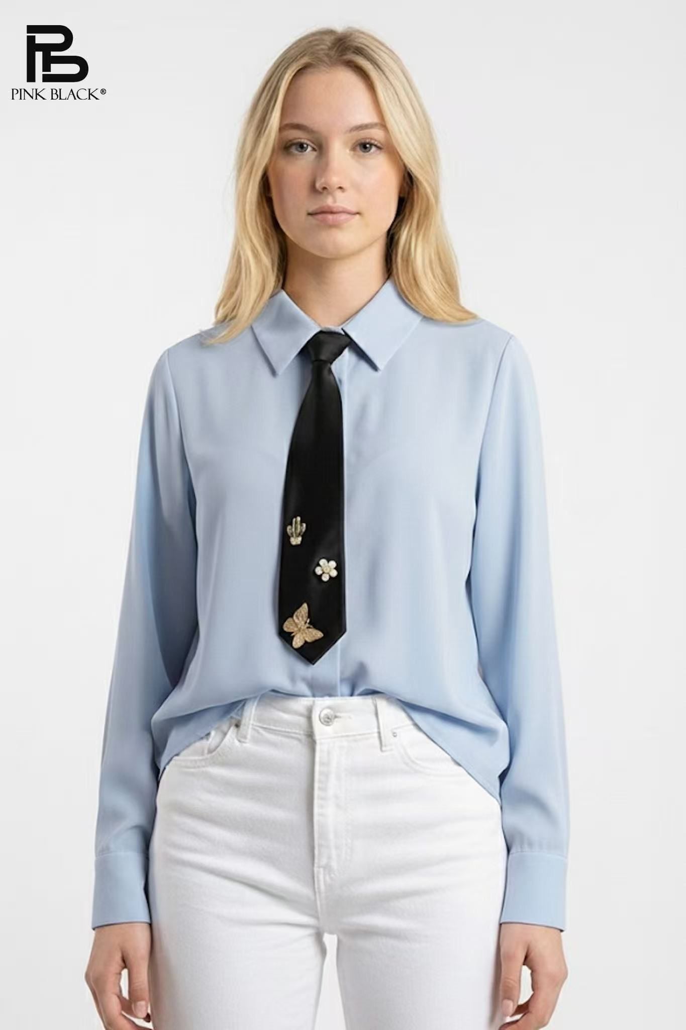 CAMICIA CON CRAVATTA CON SPILLE