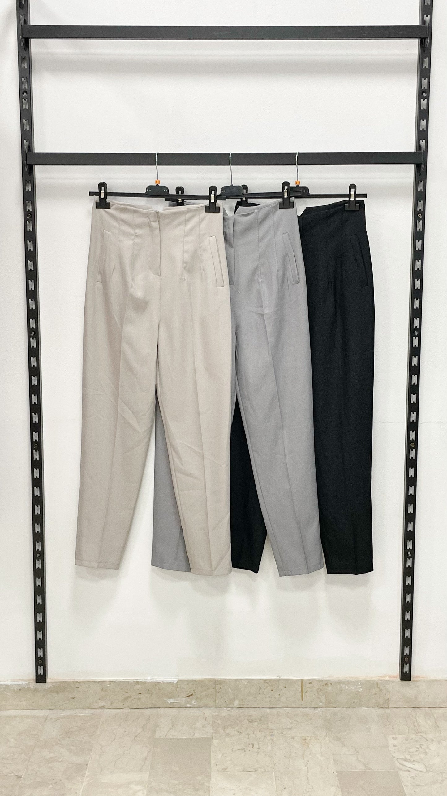 Pantalone sigaretta