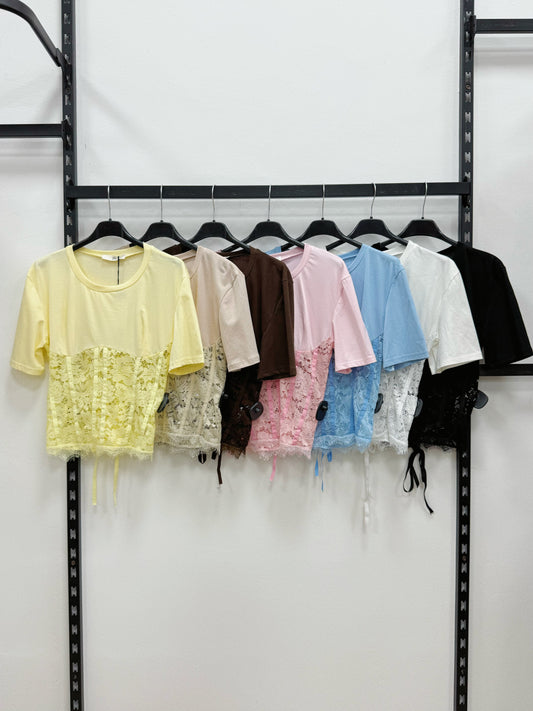 T-SHIRT CON PIZZO