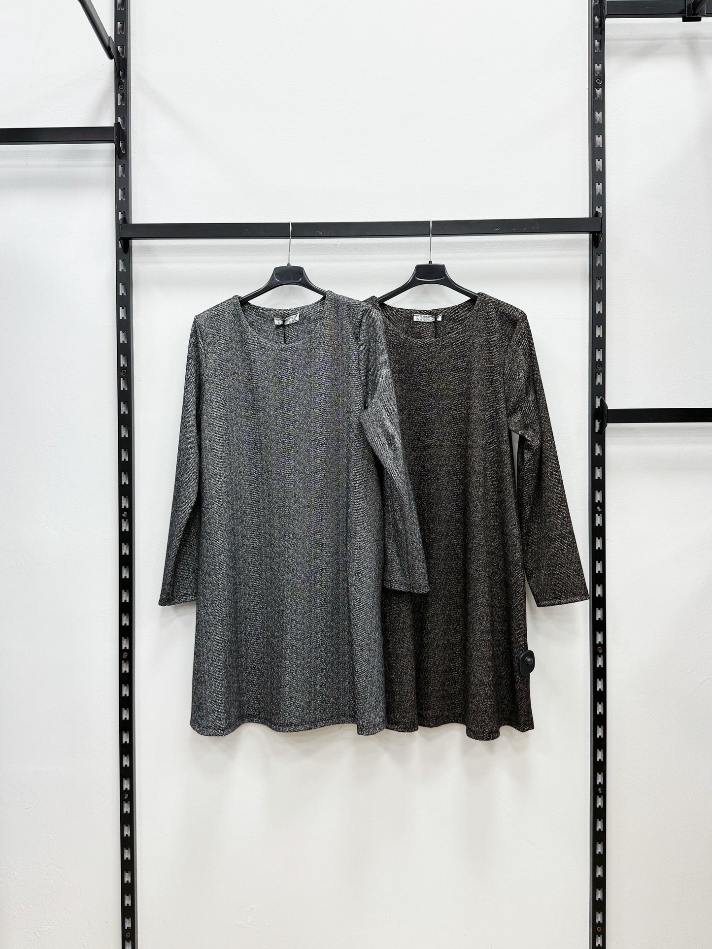 VESTITO IN PANNO A SVASATE