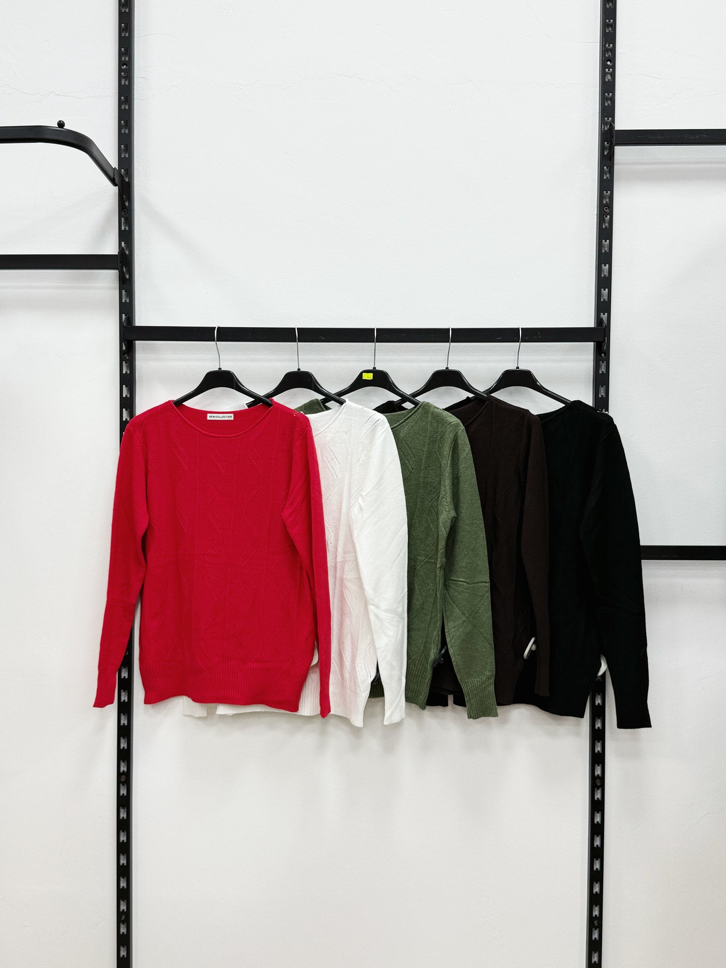 MAGLIERIA A MNICHE LUNGHE A DISEGNI