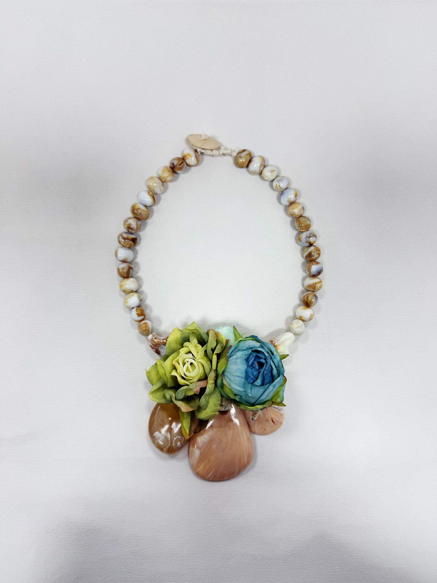 COLLANA A GIROCOLLO CON CIONDOLO di fiore