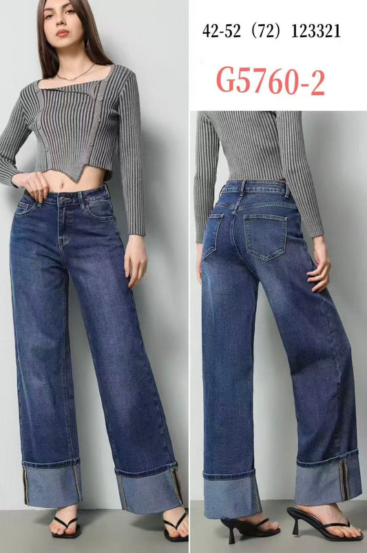 JEANS CON SVOLTA CURVA