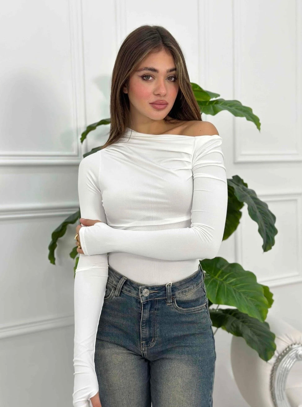 BODY KIM A SCOLLO SCOPERTO A MANICHE LUNGHE