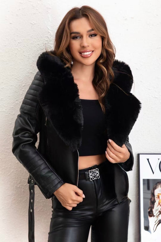 GIUBBOTTO DI ECO PELLE CON CAPPUCCIO E INTERNO PELLICCIA