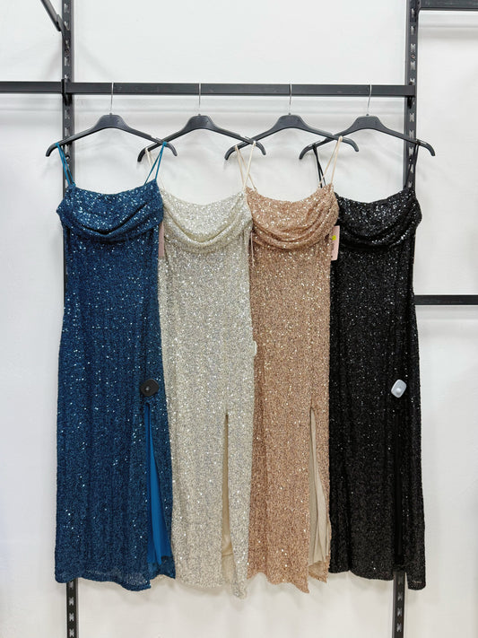 VESTITO LUNGO A BRETELLE REGOLABILI CON PAILLETTES AVANTI SPACCO