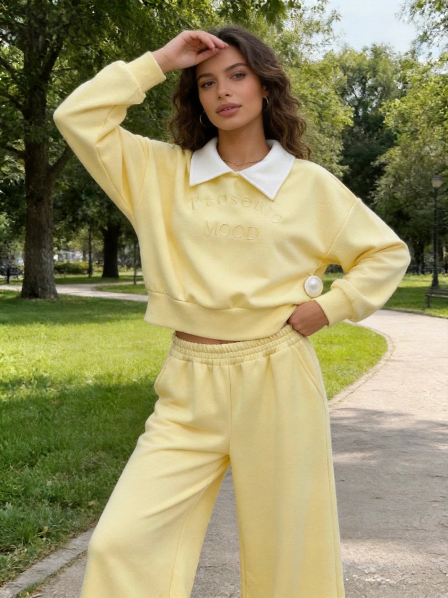 TUTA COMPLETA FELPA CON COLLETTO E PANTALONE A PALAZZO