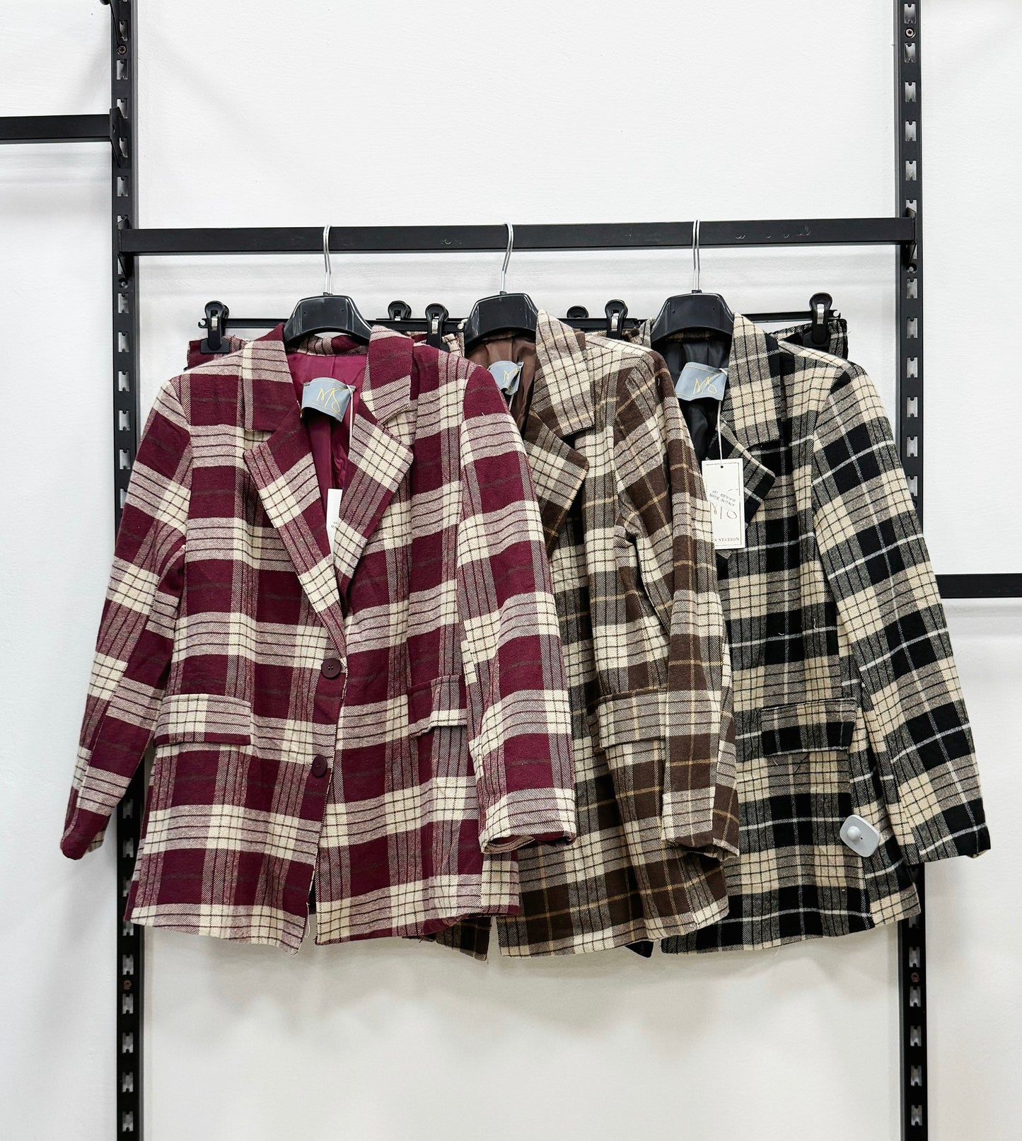 SET GIACCA E GONNA A PANTALONCINO DI PANNO