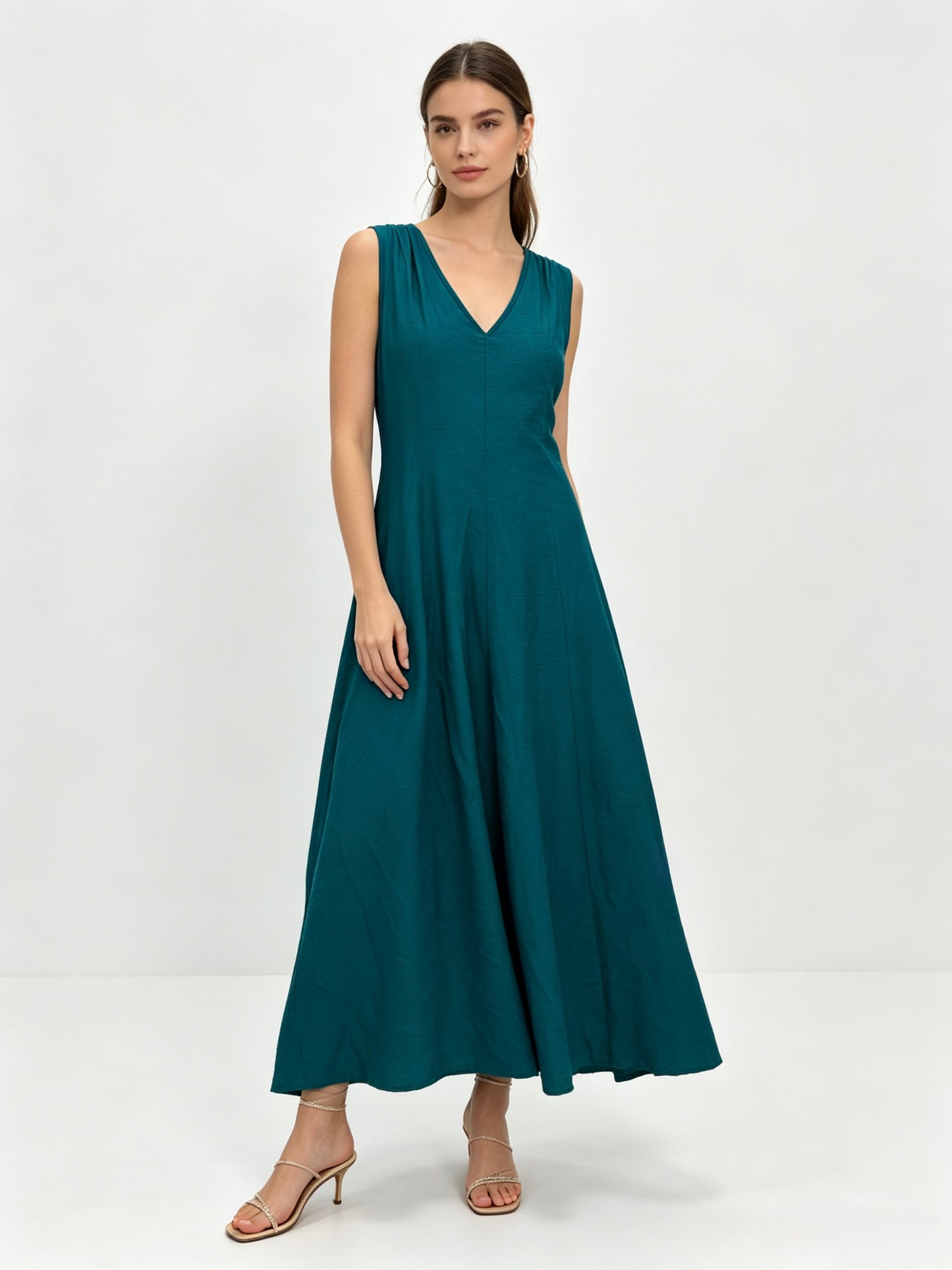 VESTITO LUNGHEZZA ALLA CAVIGLIA SCOLLO V A SVASATO
