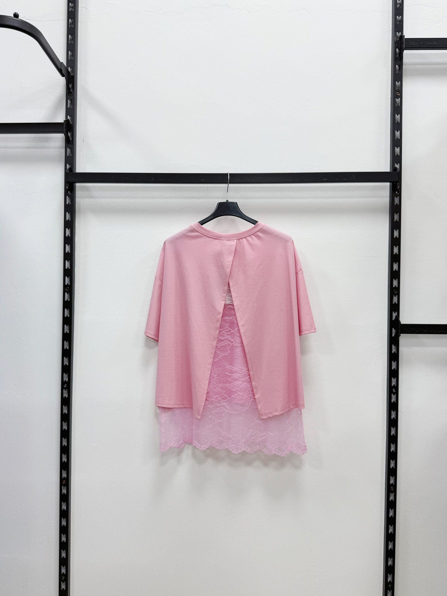 T-SHIRT CON PIZZO INTERI DIETRO APERTA OVERSIZE