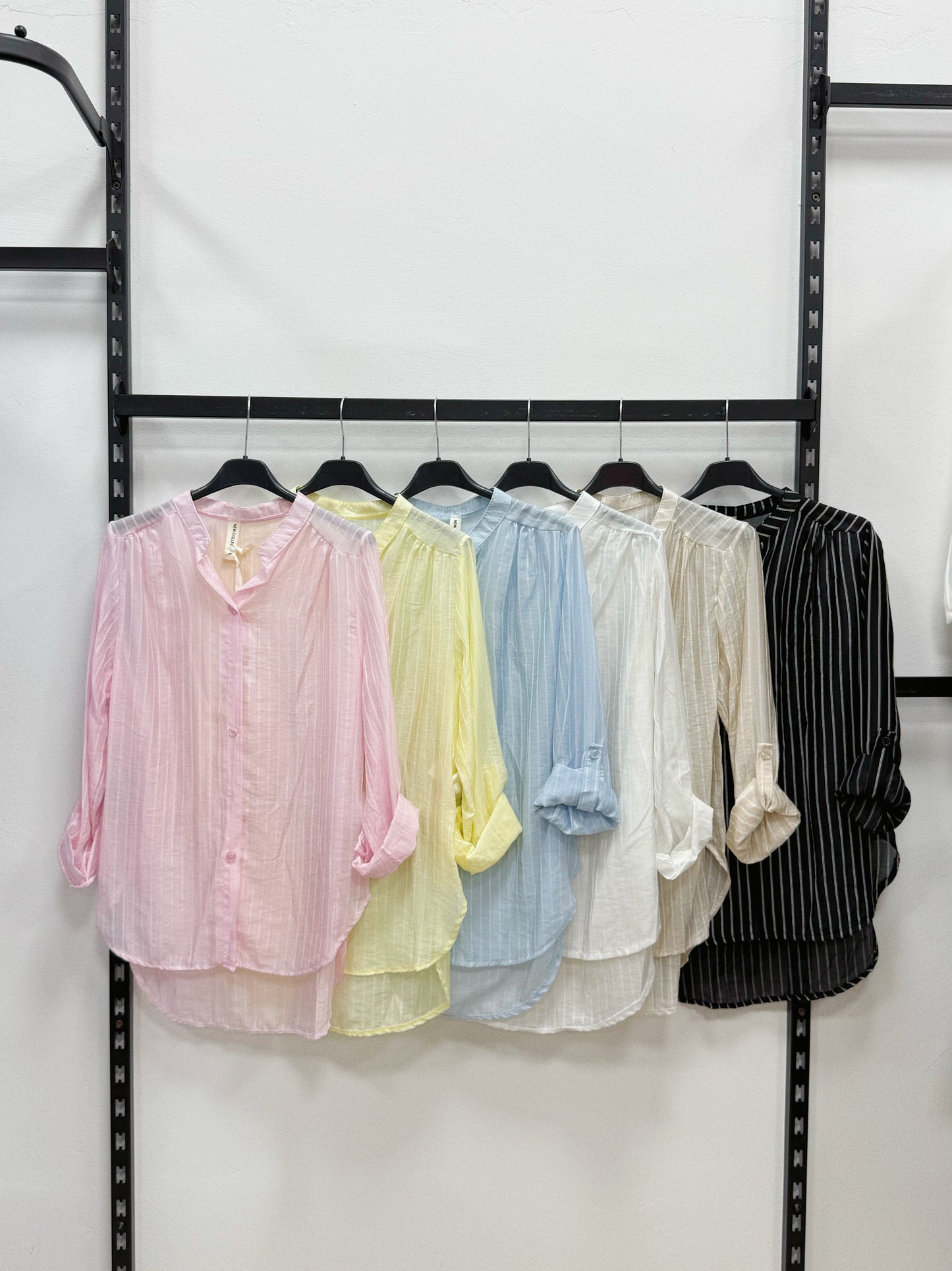 CAMICIA DI TENCEL A RIGHE A COLLO COREANO A MANICHE LUNGHE