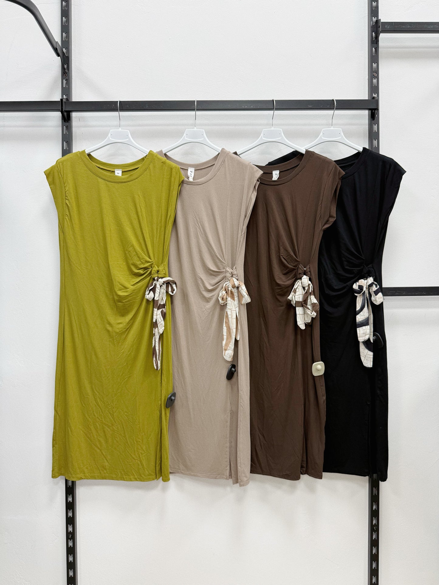 VESTITO DI COTONE A MANICHE CORTE LATERALE CON LACCI