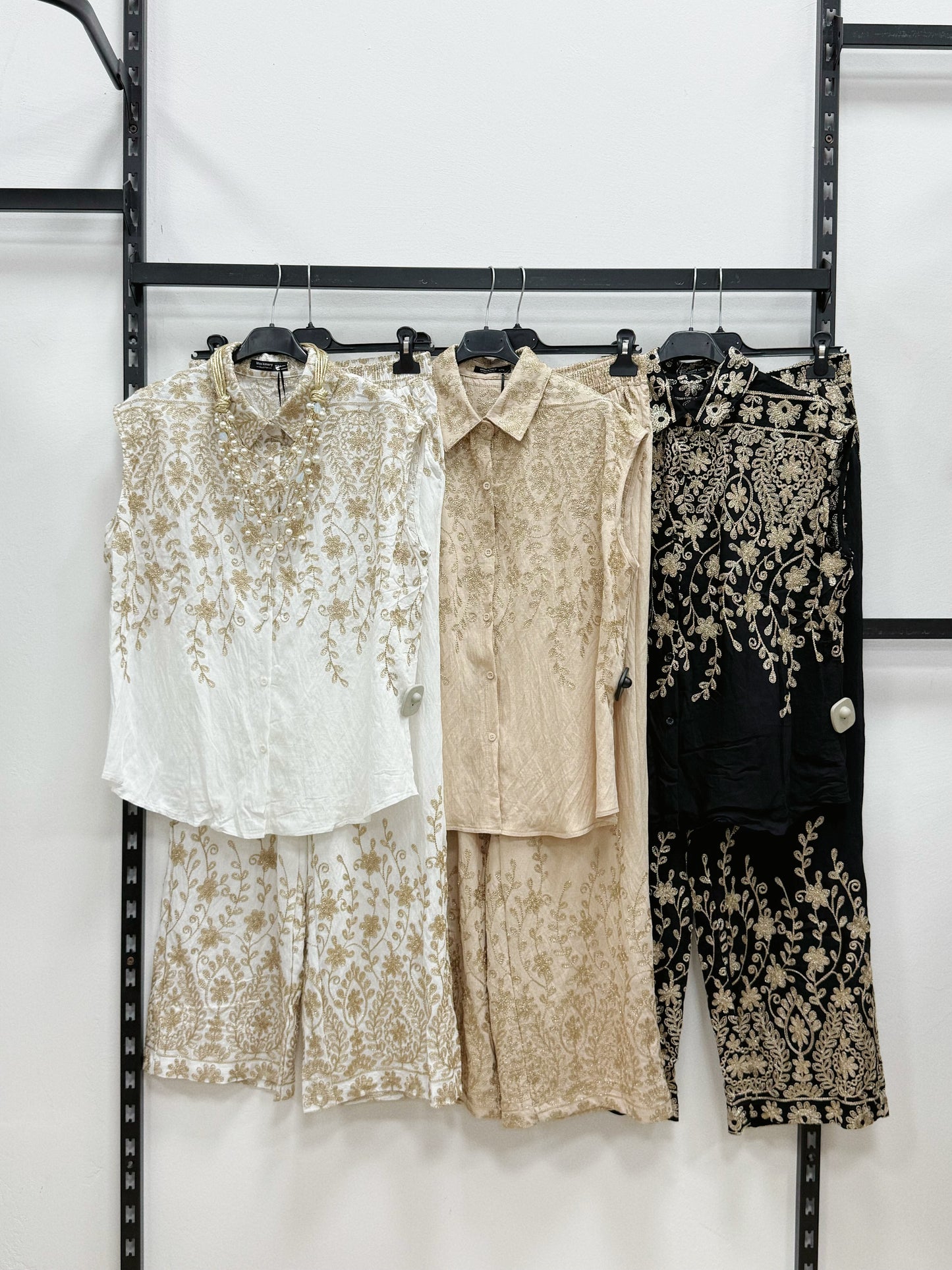 COORDINATO GILÈ A CAMICIA SMANICATE E PANTALONE A PALAZZO CON RICAMATO IN LUREX