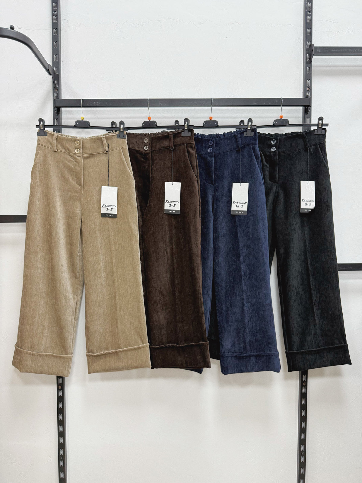 PANTALONE WODE LEG DI VELLUTO CON SVOLTATO