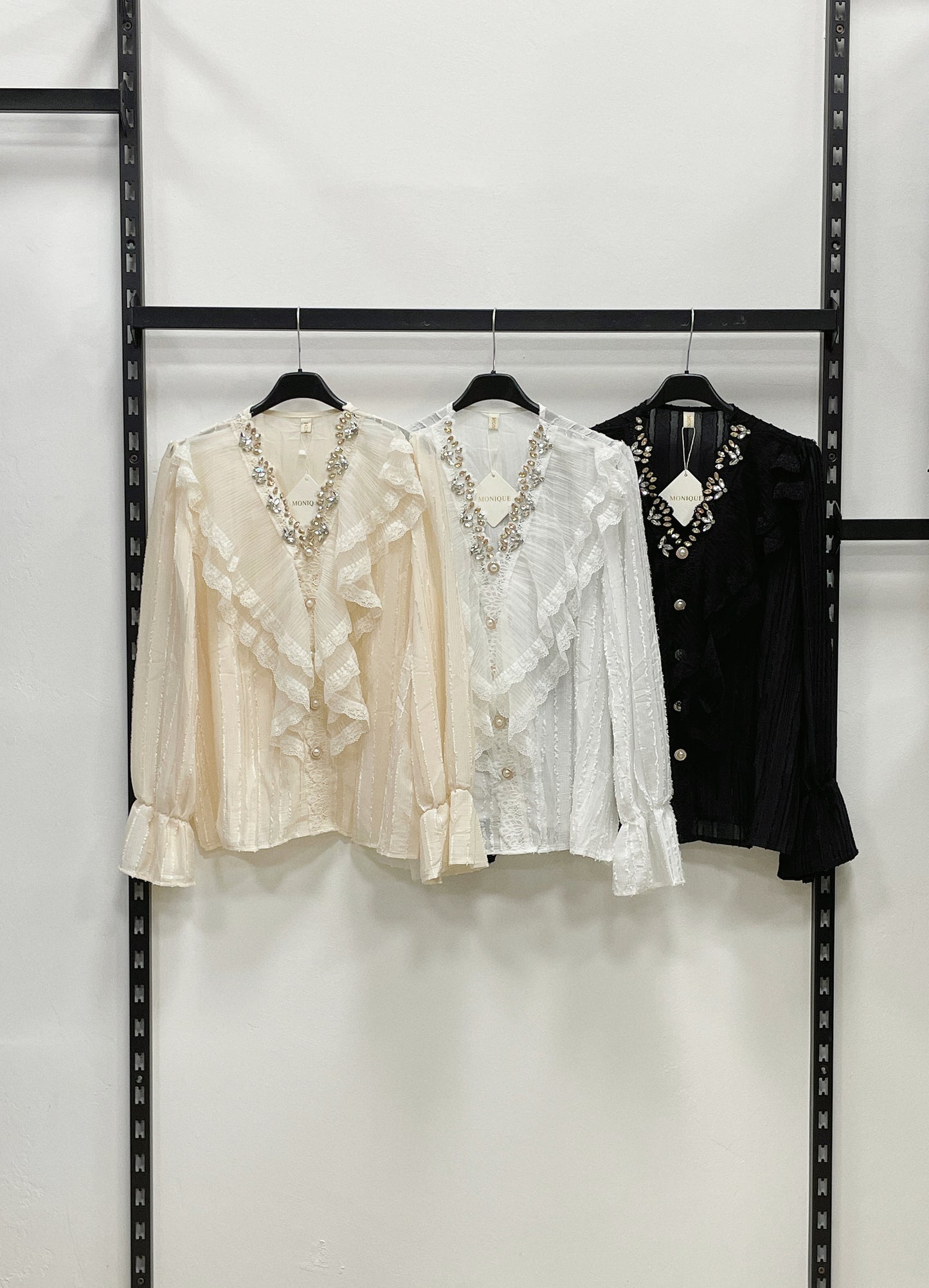 BLUSA A COLLO V CON ZIRCONI